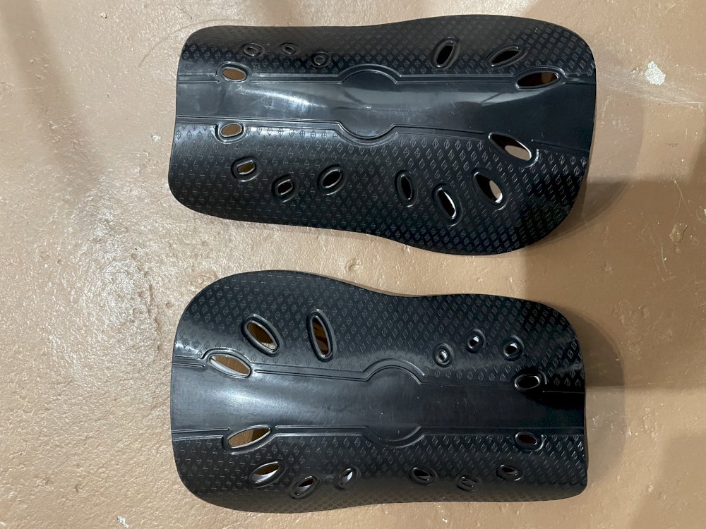 2025.02_Schienbeinschoner