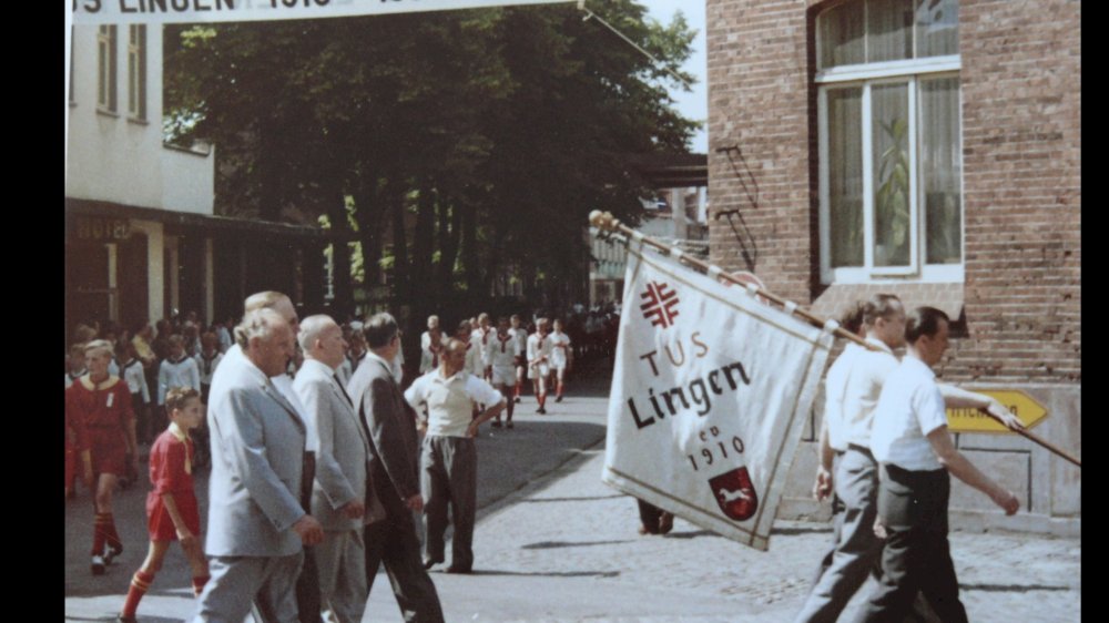 F3824363-FD55-4CD5-AB5E-9B61388D6F37