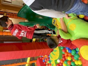 05AFF082-7565-4D35-8160-82F4C824F83E