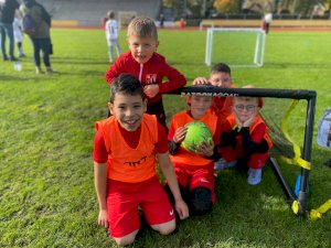 16DE36DC-8CCA-4A9B-8A0D-BFB9889C738B