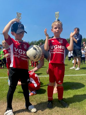 3545869B-BC1E-497D-94ED-3D705D767A49