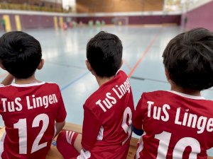 41723F33-2931-4642-BCA5-25962696FD3B