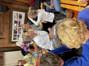 84B5846F-7385-410E-8548-18192CCB6E6D