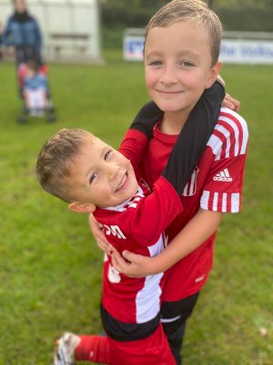 AA44B854-67D3-475A-9D6C-3557BC19343C