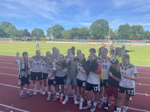 Ein unvergessliches Fußballfest im Emslandstadion: TuS Lingen glänzt als Co-Gastgeber für DFB und Team USA!
