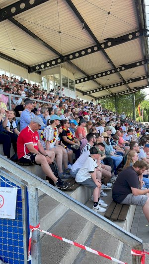 Ein unvergessliches Fußballfest im Emslandstadion: TuS Lingen glänzt als Co-Gastgeber für DFB und Team USA!