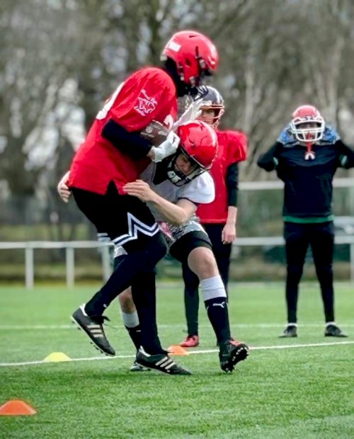 Kickoff-Training mit den Emden Tigers